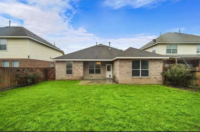 17923 Serene Shore Drive, Cypress, TX 77429