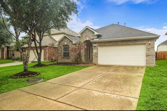 17923 Serene Shore Drive, Cypress, TX 77429