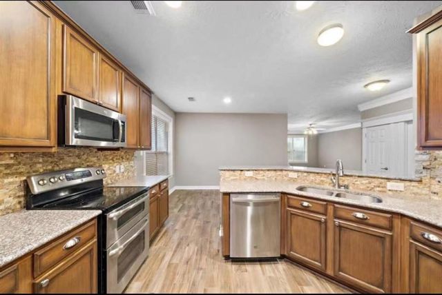 17923 Serene Shore Drive, Cypress, TX 77429