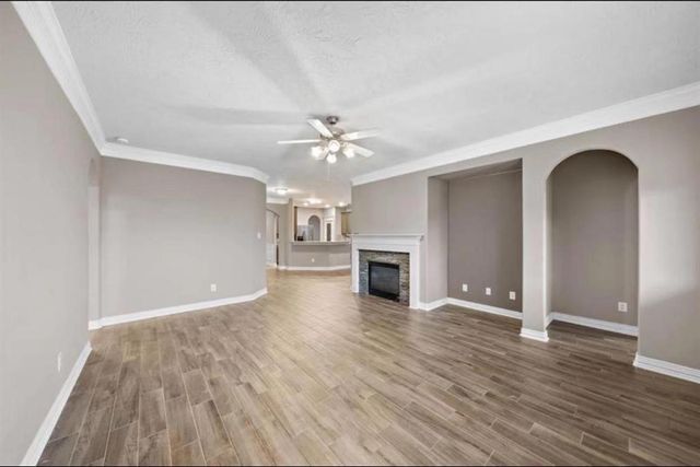 17923 Serene Shore Drive, Cypress, TX 77429