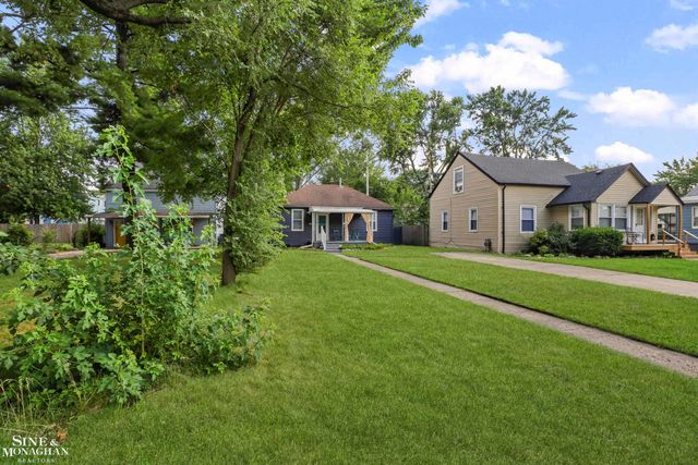 1312 E Harry Avenue, Hazel Park, MI 48030