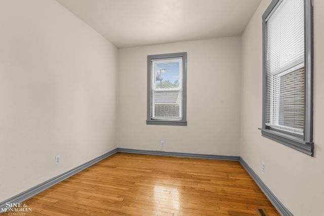 1312 E Harry Avenue, Hazel Park, MI 48030
