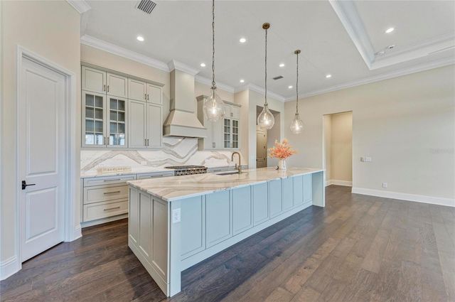 6221 ISLA DEL RAY AVENUE, Sarasota, FL 34240