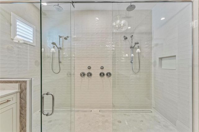 6221 ISLA DEL RAY AVENUE, Sarasota, FL 34240