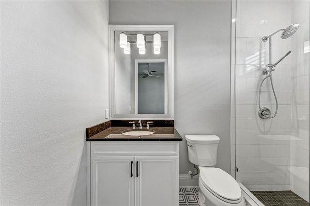 6221 ISLA DEL RAY AVENUE, Sarasota, FL 34240