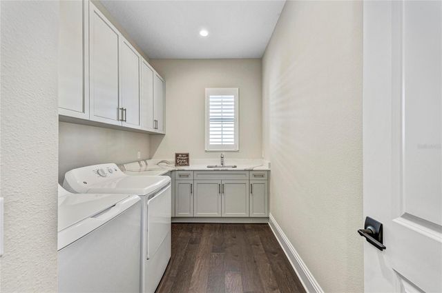 6221 ISLA DEL RAY AVENUE, Sarasota, FL 34240