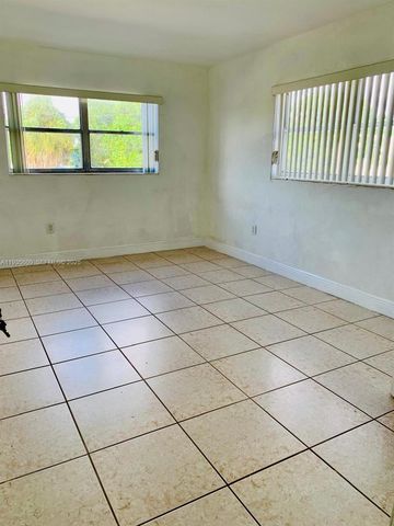 17101 NW 57th Ave 219, Miami Gardens, FL 33055