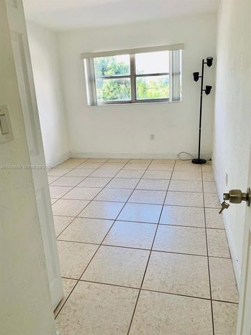 17101 NW 57th Ave 219, Miami Gardens, FL 33055