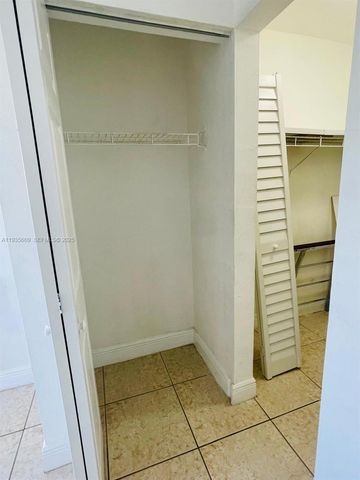 17101 NW 57th Ave 219, Miami Gardens, FL 33055