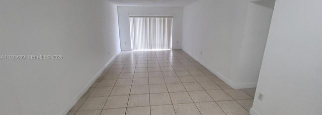 17101 NW 57th Ave 219, Miami Gardens, FL 33055