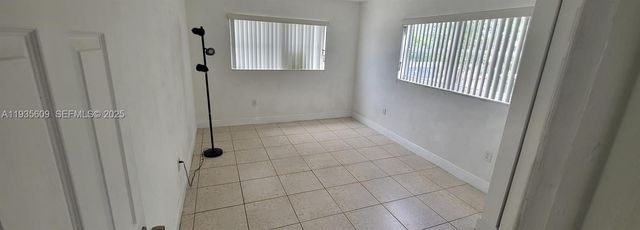 17101 NW 57th Ave 219, Miami Gardens, FL 33055