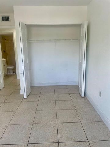 17101 NW 57th Ave 219, Miami Gardens, FL 33055