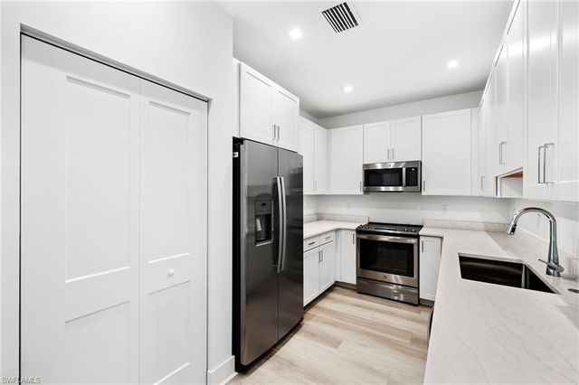 10954 Preachers Cove LN, Fort Myers, FL 33913