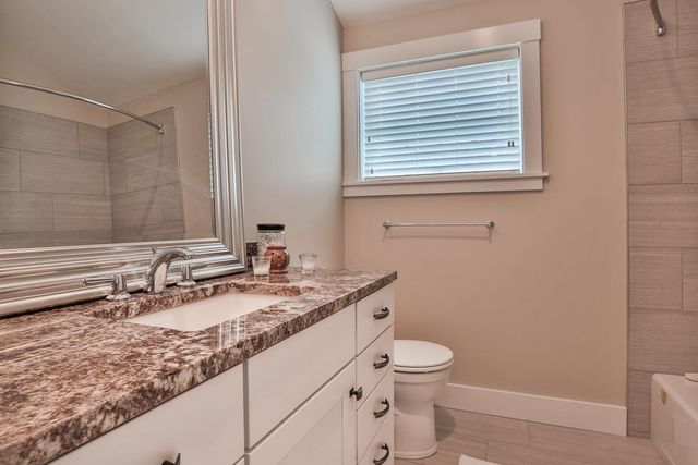 26 N Main St Unit 3, Mont Vernon, NH 03057