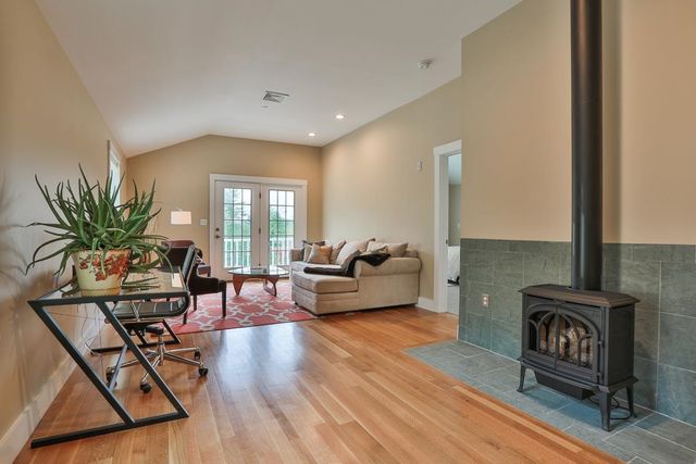 26 N Main St Unit 3, Mont Vernon, NH 03057