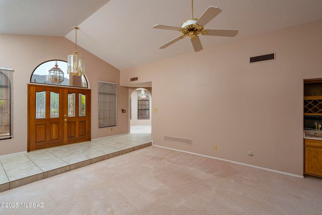 2374 E Calle Los Altos, Tucson, AZ 85718