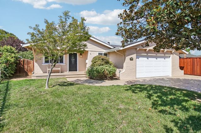 8135 Las Animas Court, Gilroy, CA 95020