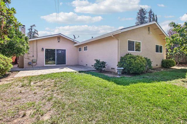 8135 Las Animas Court, Gilroy, CA 95020