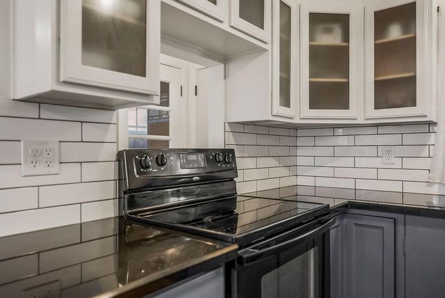 7115 Roe Avenue, Prairie Village, KS 66208