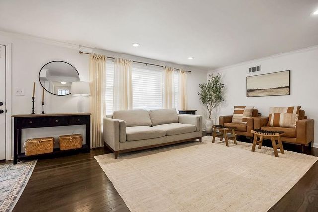 7115 Roe Avenue, Prairie Village, KS 66208