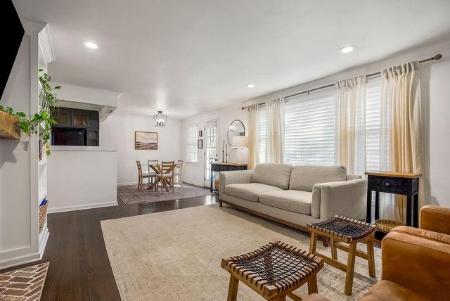 7115 Roe Avenue, Prairie Village, KS 66208