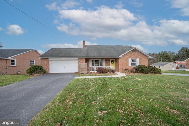 107 CHURCH ST, Seven Valleys, PA 17360