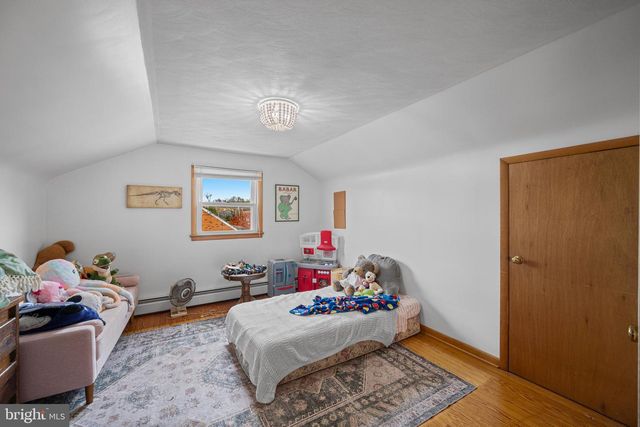 107 CHURCH ST, Seven Valleys, PA 17360