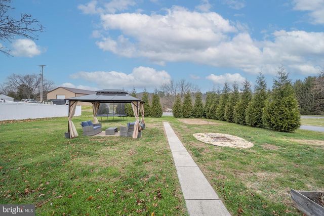 107 CHURCH ST, Seven Valleys, PA 17360