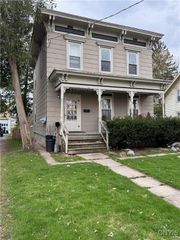 215 James Street, Lenox, NY 13032