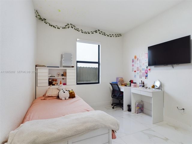 14560 SW 22nd Terrace, Miami, FL 33175