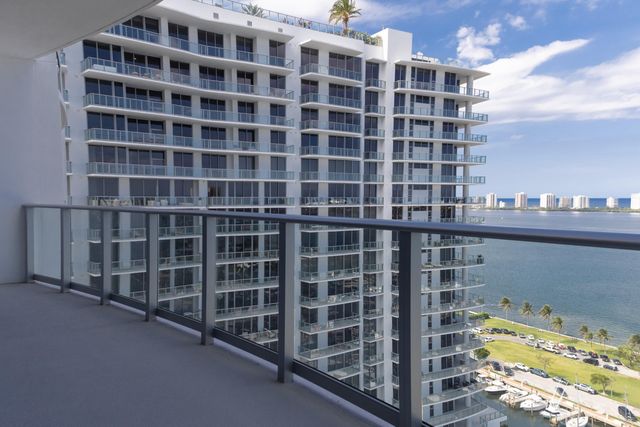 220 Lake Shore Drive 1908, Lake Park, FL 33403