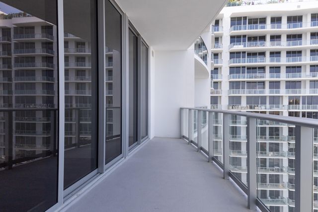 220 Lake Shore Drive 1908, Lake Park, FL 33403