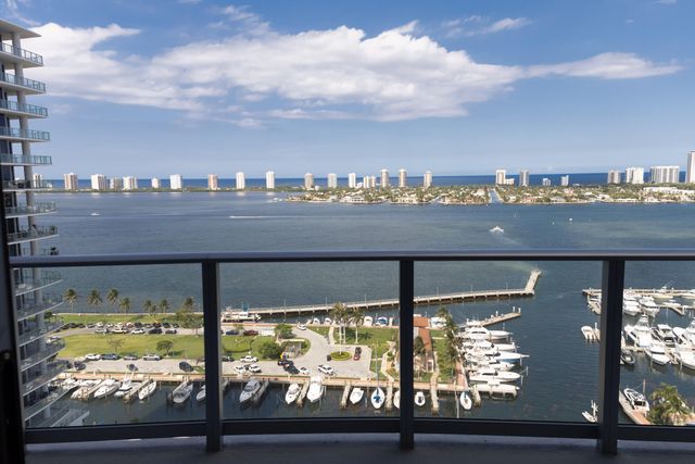 220 Lake Shore Drive 1908, Lake Park, FL 33403