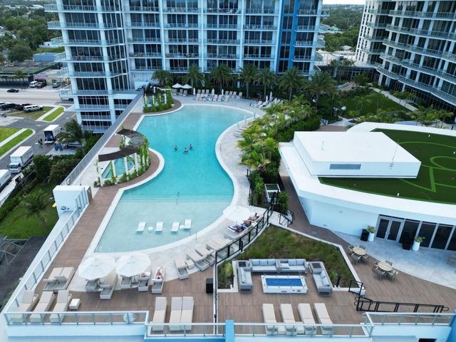 220 Lake Shore Drive 1908, Lake Park, FL 33403