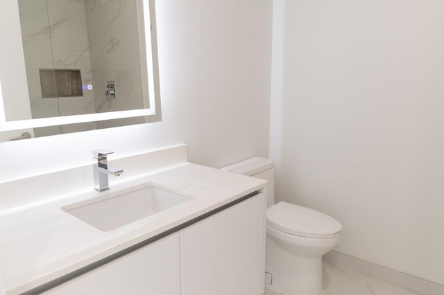 220 Lake Shore Drive 1908, Lake Park, FL 33403