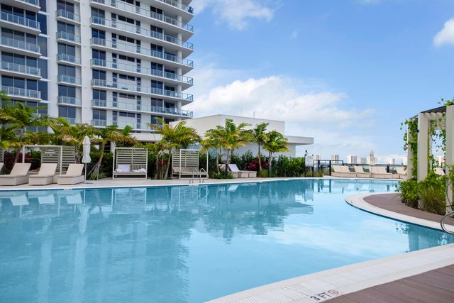 220 Lake Shore Drive 1908, Lake Park, FL 33403