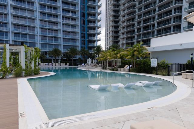 220 Lake Shore Drive 1908, Lake Park, FL 33403
