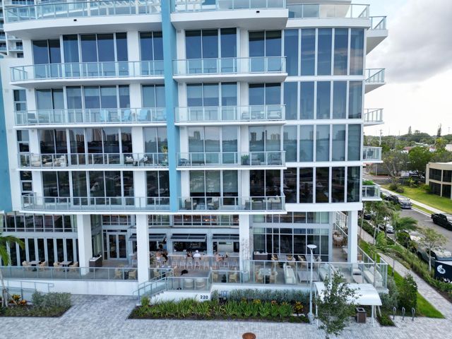220 Lake Shore Drive 1908, Lake Park, FL 33403
