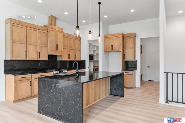 8810 Sandalwood Drive, Lincoln, NE 68520