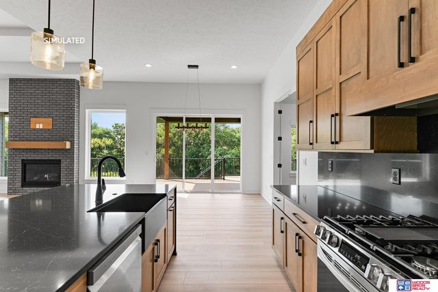 8810 Sandalwood Drive, Lincoln, NE 68520