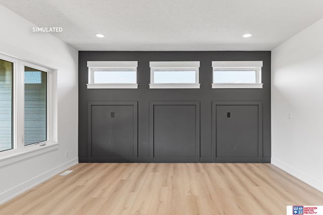 8810 Sandalwood Drive, Lincoln, NE 68520