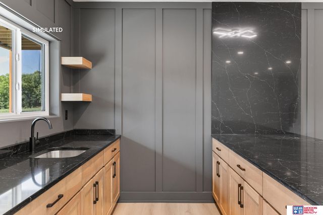 8810 Sandalwood Drive, Lincoln, NE 68520