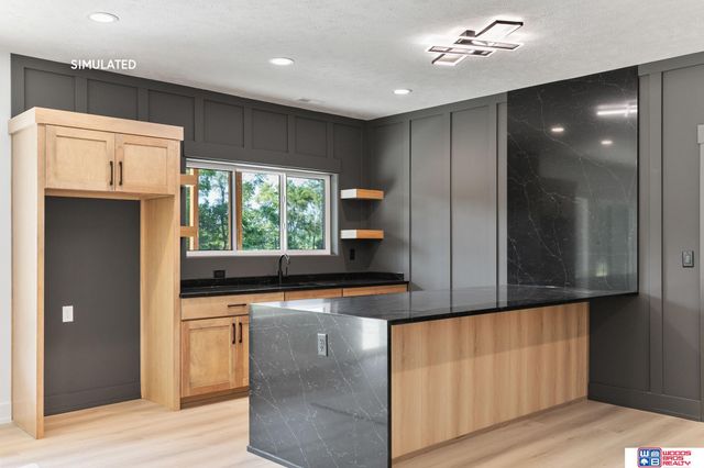 8810 Sandalwood Drive, Lincoln, NE 68520