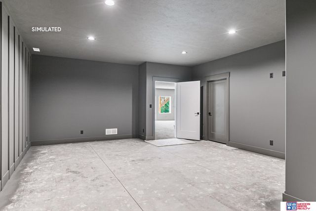 8810 Sandalwood Drive, Lincoln, NE 68520