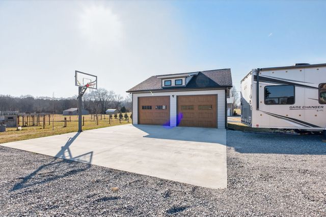 441 Matts Hollow Rd, Manchester, TN 37355