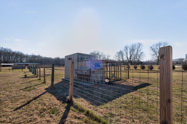 441 Matts Hollow Rd, Manchester, TN 37355