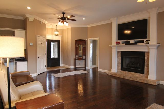441 Matts Hollow Rd, Manchester, TN 37355