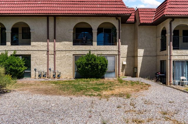 805 Country Club Drive SE APT 1G, Rio Rancho, NM 87124