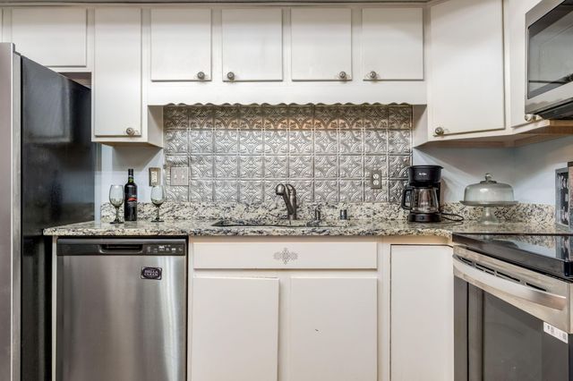 805 Country Club Drive SE APT 1G, Rio Rancho, NM 87124