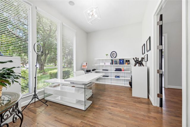 23 Westpoint Drive, Missouri City, TX 77459
